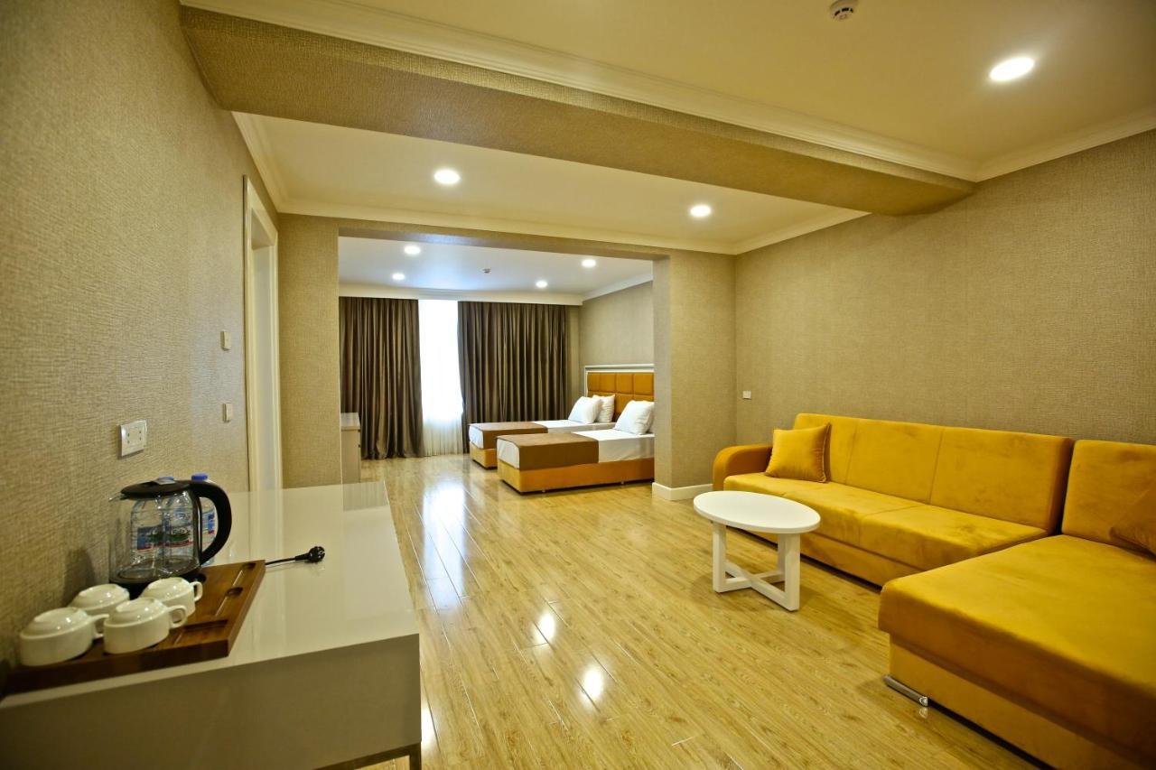 Rusel Park Hotel Baku Exterior photo