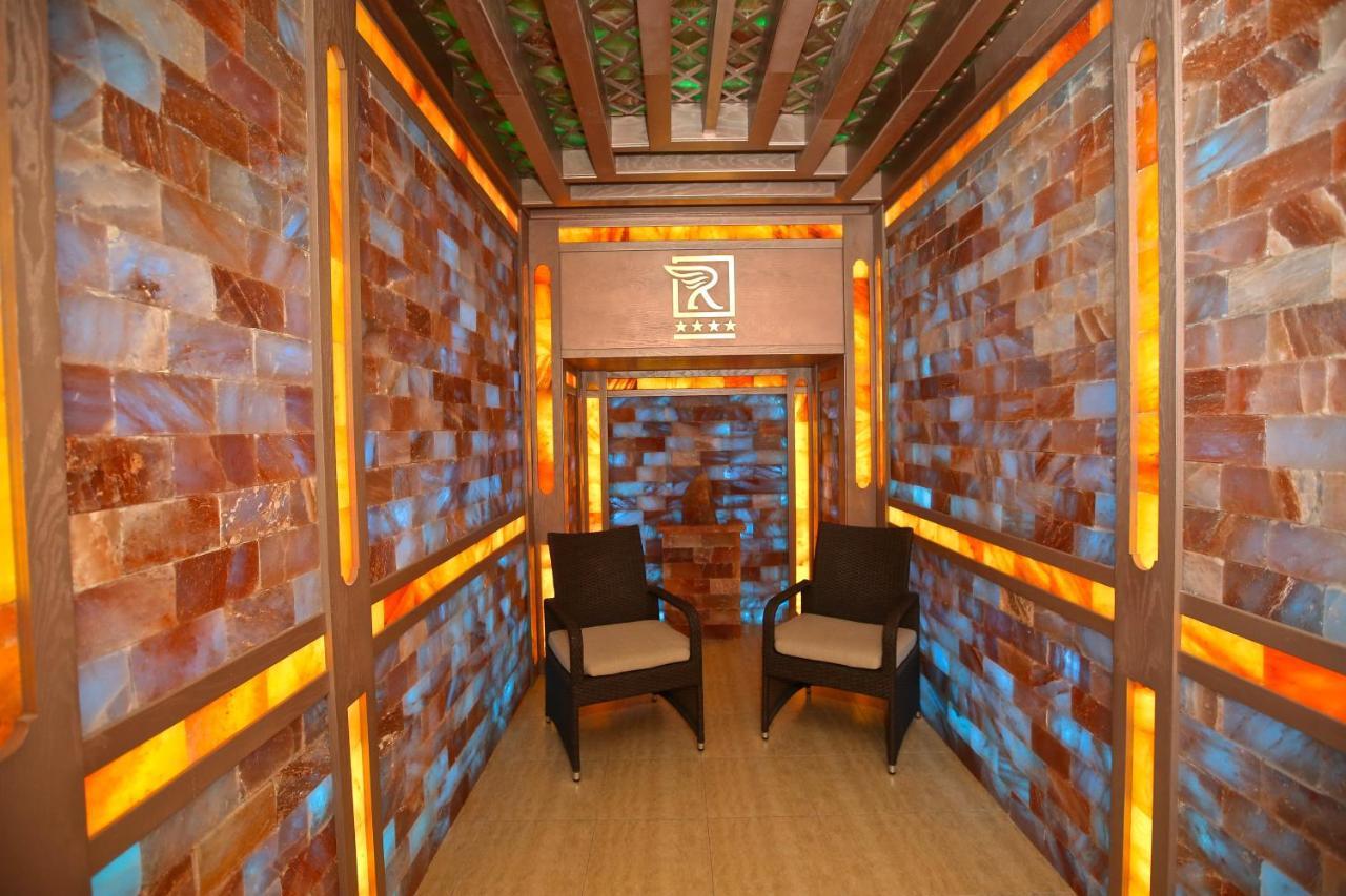 Rusel Park Hotel Baku Exterior photo