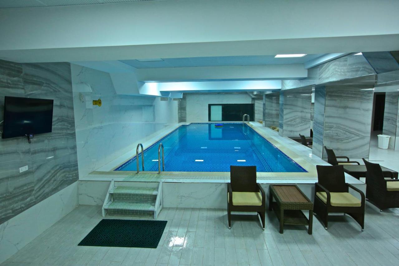 Rusel Park Hotel Baku Exterior photo